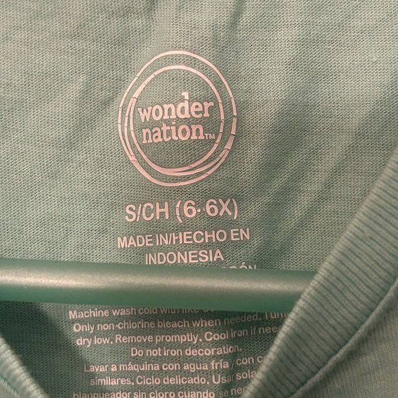 Kid’s Outfit - Picture 7 of 8